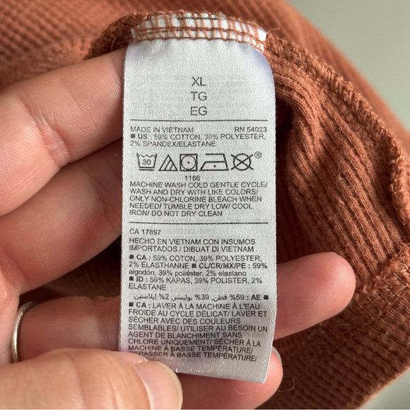 • [Old Navy] Racerback • - Picture 7 of 12